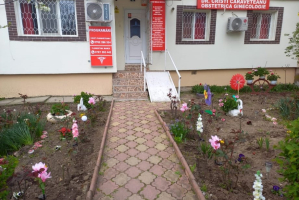 Cabinet Ginecologic Smardioasa Medic primar Obstetrică Ginecologie Doctor în Științe Medicale Dr. Cristi Caraveteanu